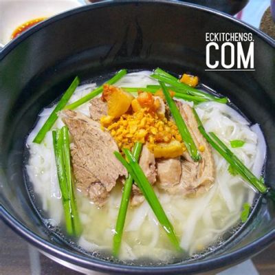  ก๋วยเตี๋ยวซัวเมาะ: ซุปเข้มข้นหอมเครื่องยาจีนและเนื้อนุ่มละลายในปาก!