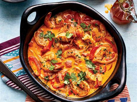  Moqueca de Peixe: An Aromatic Seafood Stew Simmering With Flavorful Coconut Milk and Spicy Peppers!